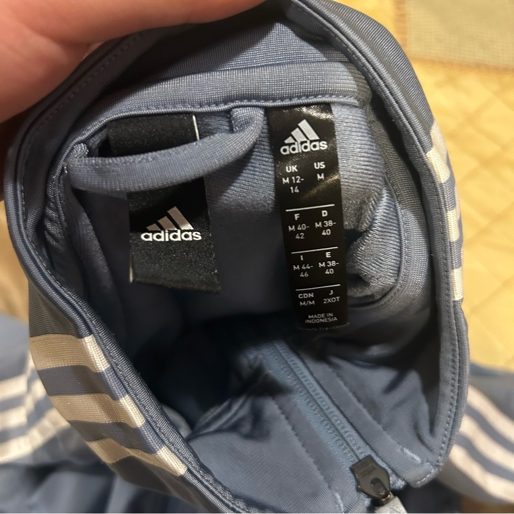 Adidas sweater - Picture 2 of 4
